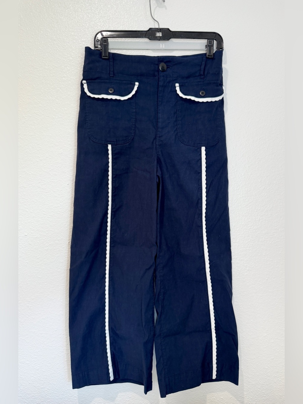 Anthropologie Maeve Colette Navy Scallop Pocket Crop Wide Leg Pants Coastal 28